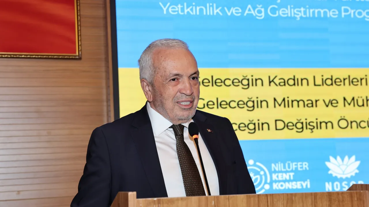 Bursa'da Geleceğin Liderleri Yetişiyor! 402 Başvuru Arasından Seçilen 90 Genç Programa Başladı (3)