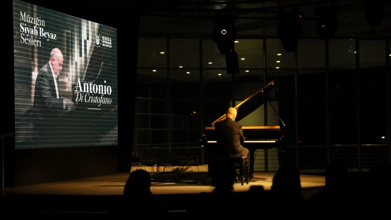 Bursa’da İtalyan Piyanist Antonio Di Cristofano’dan Piyano Resitali (3)
