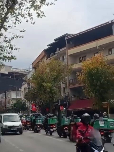 Bursa’da Kazada Ağır Yaralanan Kurye Hayatını Kaybettiaw809230 04