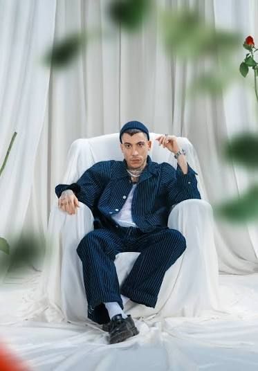 Can Bonomo Kimdir, Kaç Yaşında, Nereli? Eşi, Ailesi, Şarkıları Ve Eurovision Kariyeri? Kökeni Nedir ?Images 5