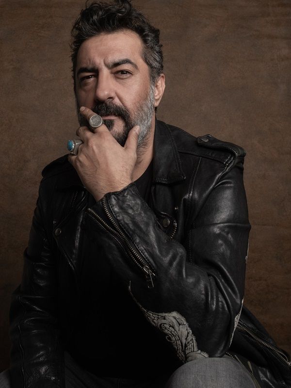 Celil Nalçakan Kimdir, Kaç Yaşında, Nereli? Hangi Dizide Oynuyor, Neden Gündemde?Celil Nalcakan Yemekli Gala 20249622616D72A0B29E4D44Bbe8659066253F42E46