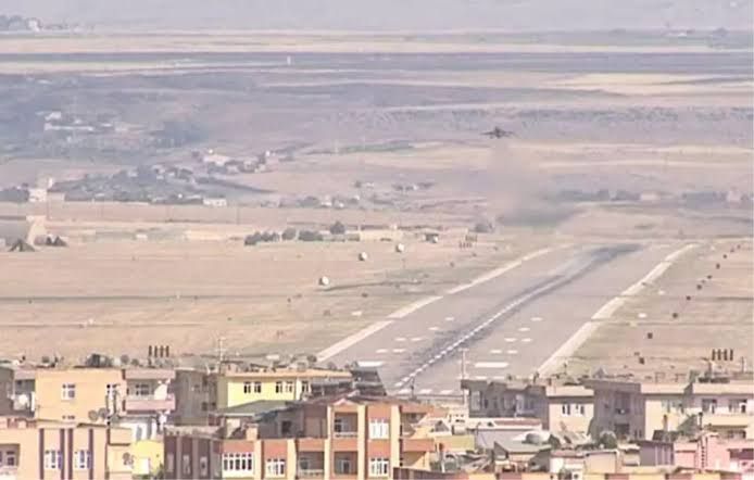 Diyarbakır'da F16 Hareketliliği Paniğe Sebep Oldu! Msb Açıklama Yaptıimages 65