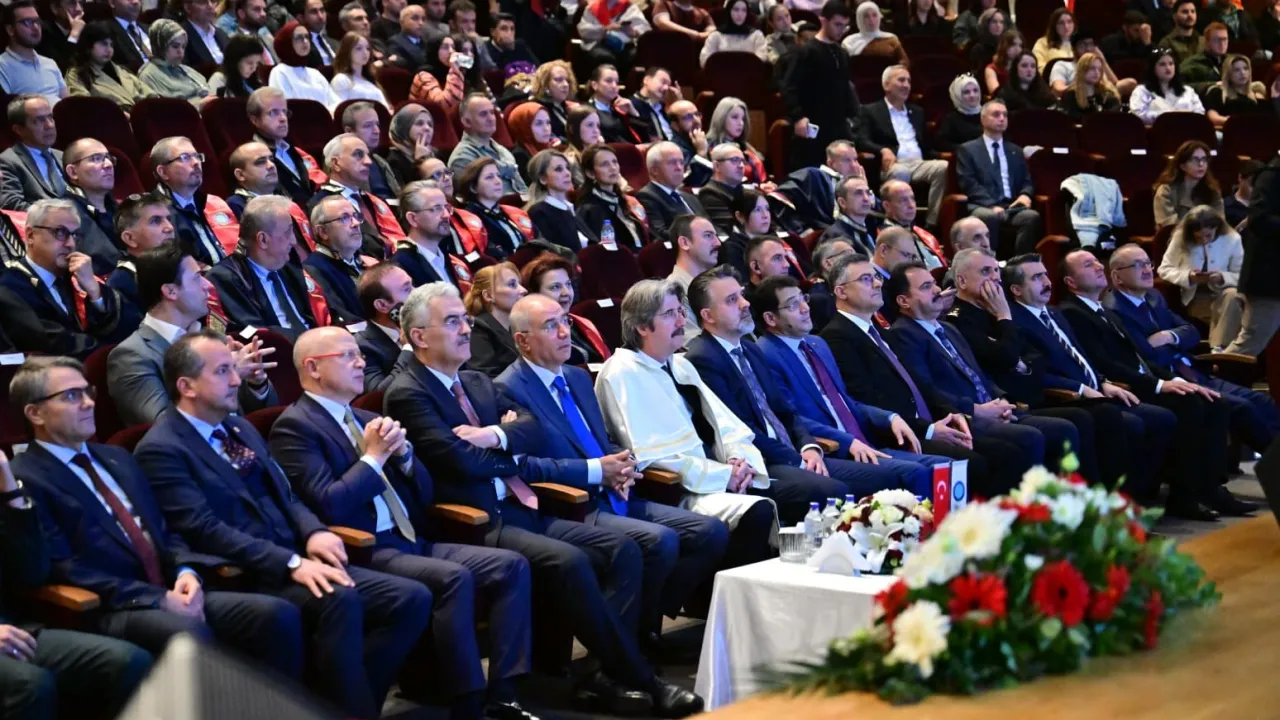 Efkan Ala'dan Bursa'da 'Terörsüz Türkiye' Mesajı Temel Hedef Silahların Teslimi! (4)