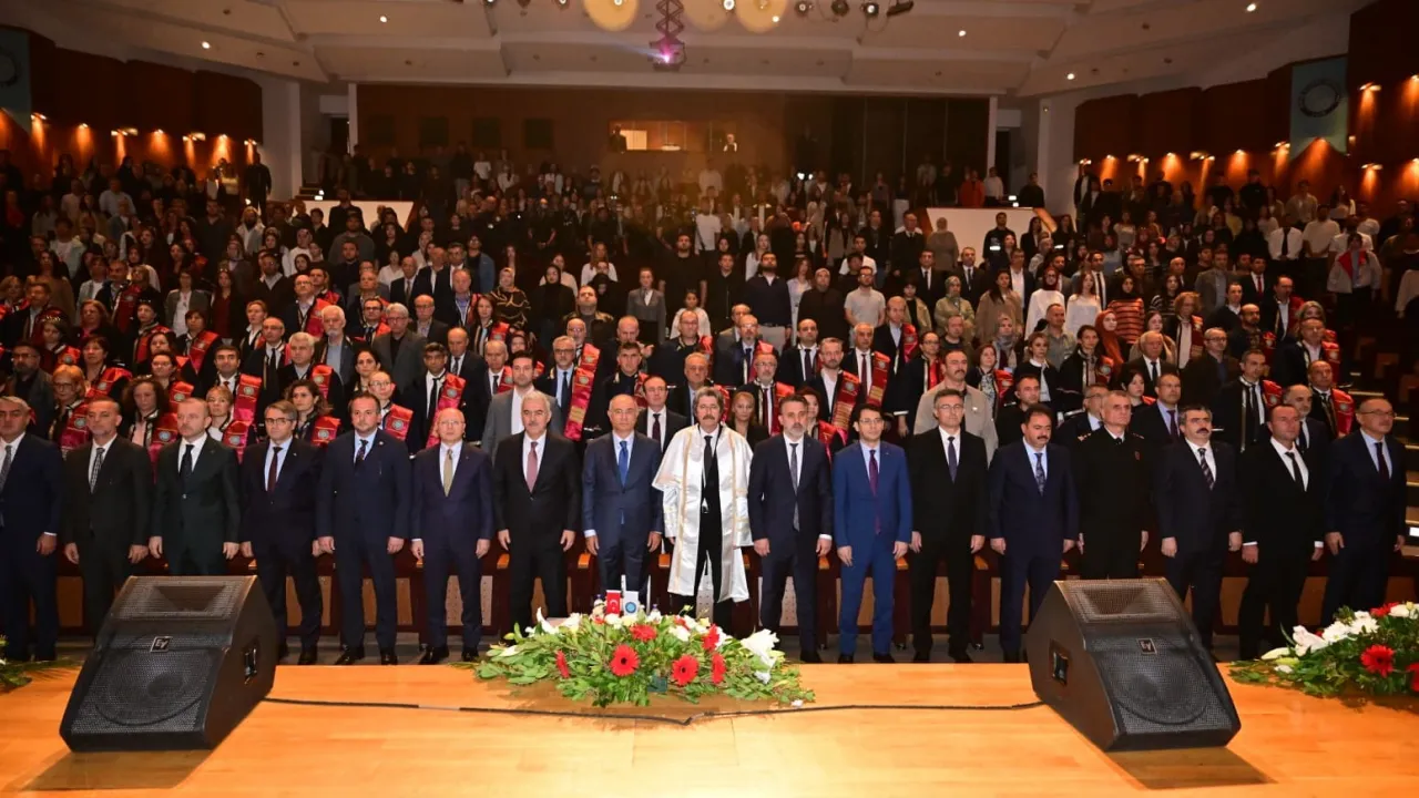 Efkan Ala'dan Bursa'da 'Terörsüz Türkiye' Mesajı Temel Hedef Silahların Teslimi! (5)