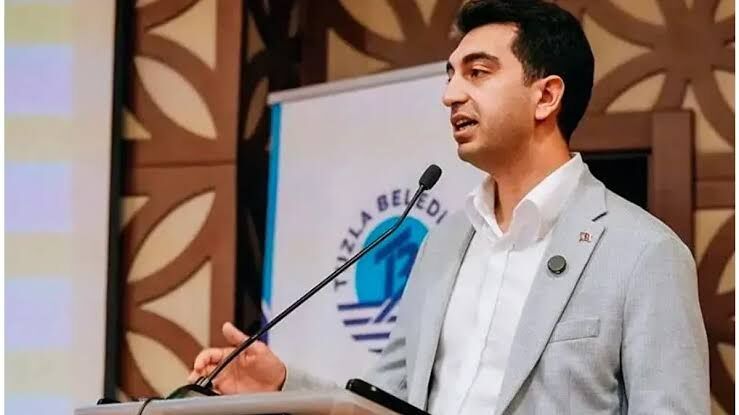 Eren Ali Bingöl Kimdir, Kaç Yaşında Ve Nereli? Hangi Partideydi? Hangi Partiye Geçti? Images 59