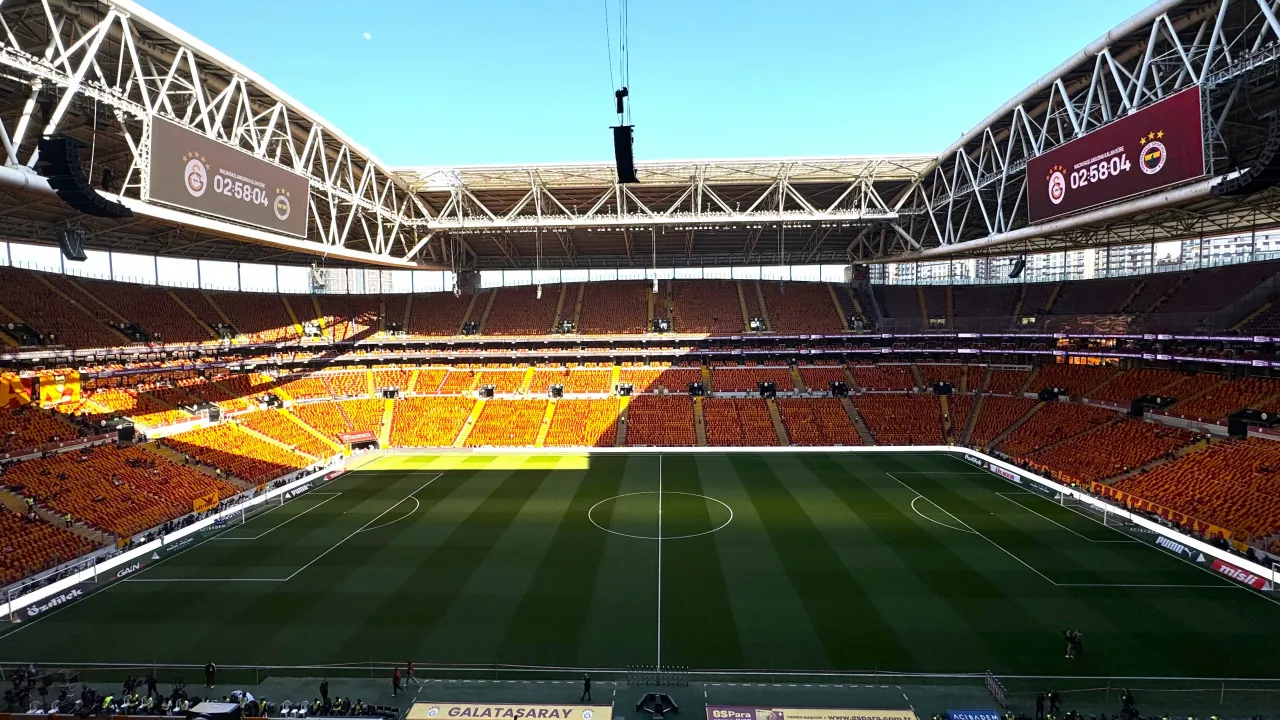Galatasaray Fenerbahçe Derbisi Öncesi Dikkat Çeken Istatistik! Rams Park'ta Kim Üstün