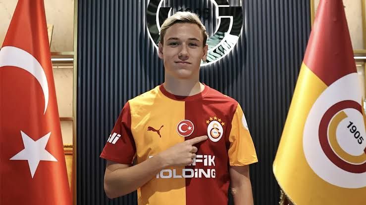 GALATASARAY'IN EN PAHALI TRANSFERI BATRAKOV NE KADAR KAZANIYOR?