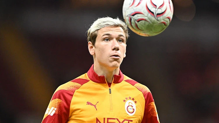 Galatasaraylı Aleksey Batrakov'a Milli Davet! .Jpg