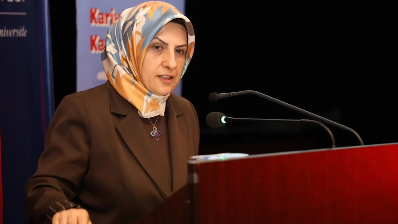 Hülya Terzioğlu .Jpg
