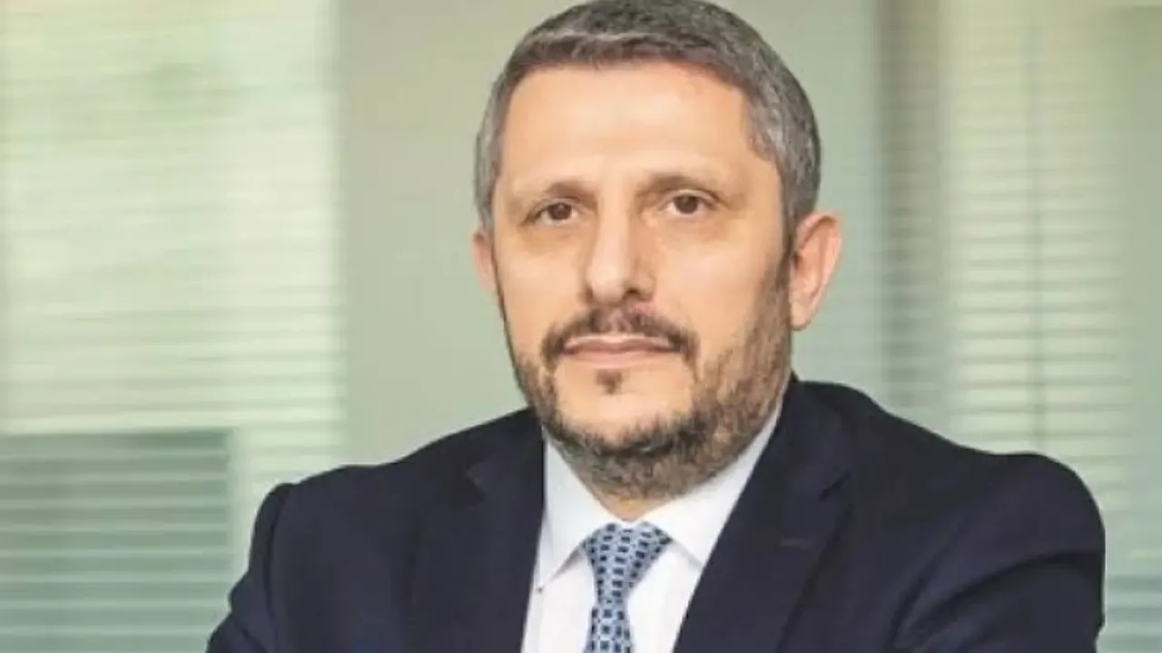 Hüseyin Likoğlu Kimdir, Nereli, Kaç Yaşında Yeni Şafak Genel Yayın Yönetmeni Hüseyin Likoğlu'nun Hayatı (2)