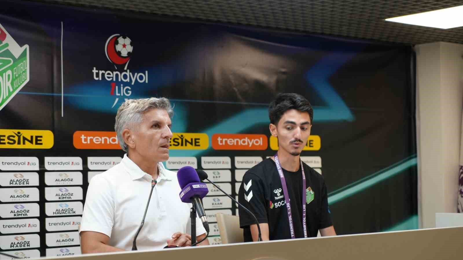 Iğdır Fk Teknik Direktörü Kenan Koçak, 2 1 Kazandıkları Batman Petrolspor Maçının Ardından Takımının Oyunundan Memnun Olduğunu Belirterek Sıradaki Ankara Keçiörengücü Karşılaşmasına Odaklanacaklarını Söyledi.