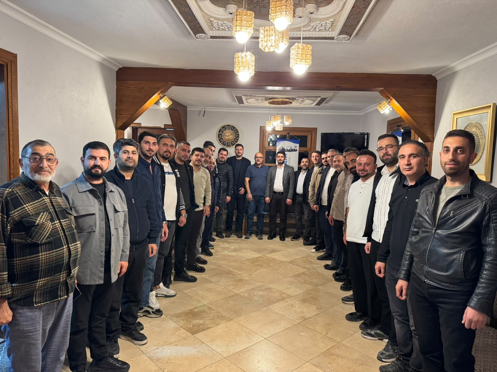 İnegöl Erzurumlular Derneği'nde Yeni Dönem! Başkan Saltuk Celil Bayrak Olduwhatsapp Image 2026 10 21 At 22.12.55