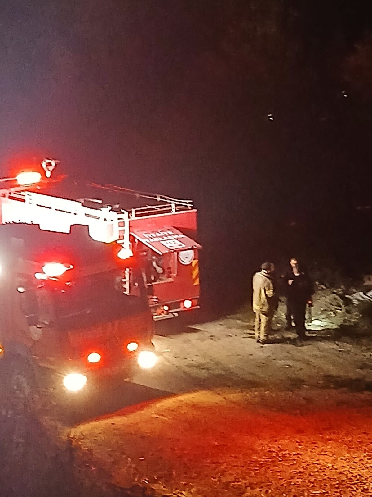 İnegöl İsaören’de Yangın Paniği.. Itfaiye Müdahale Ediyor1