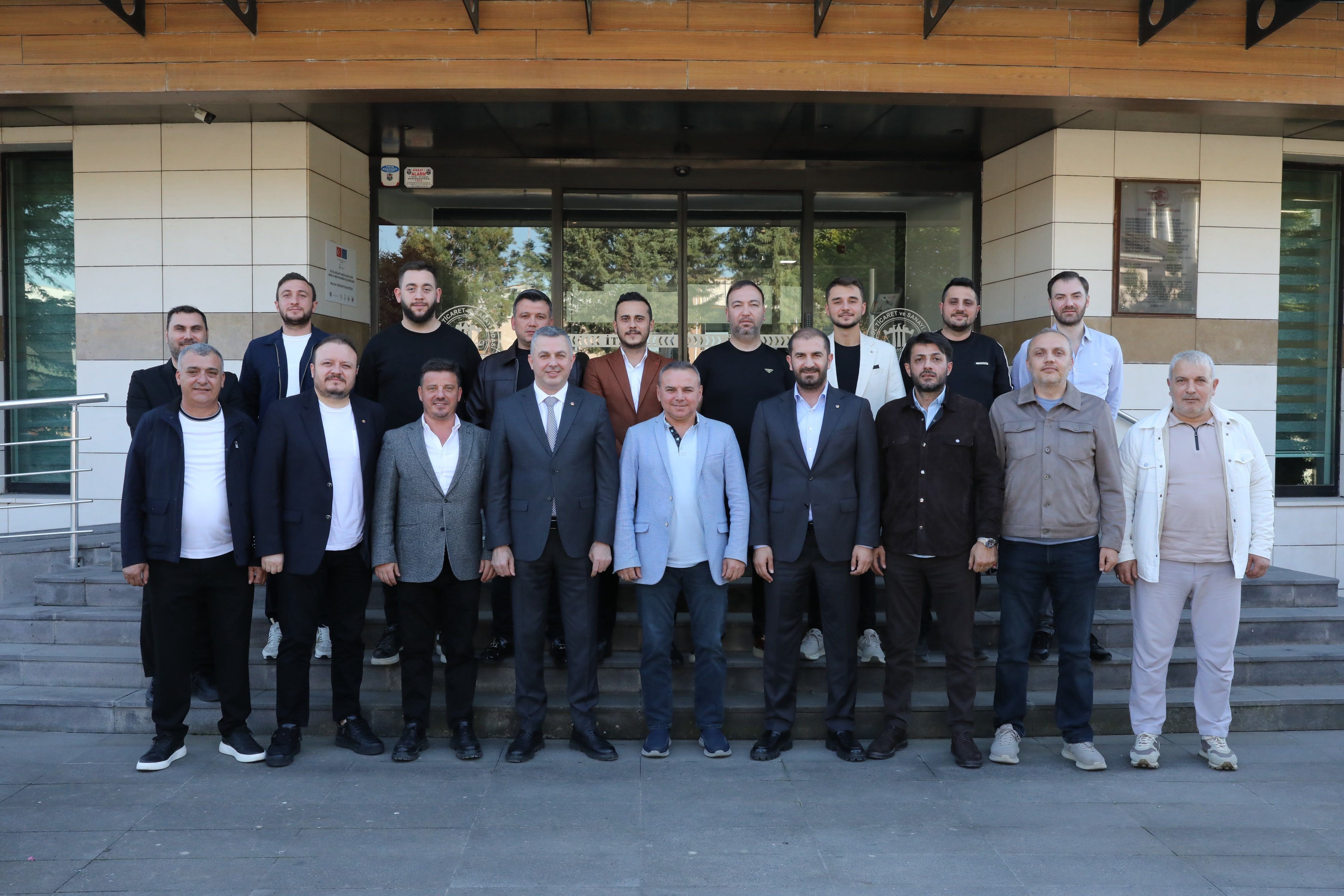 İnegöl Müteahhitler Derneği'nden İtso'ya Ziyaretwhatsapp Image 2026 10 21 At 19.06.37