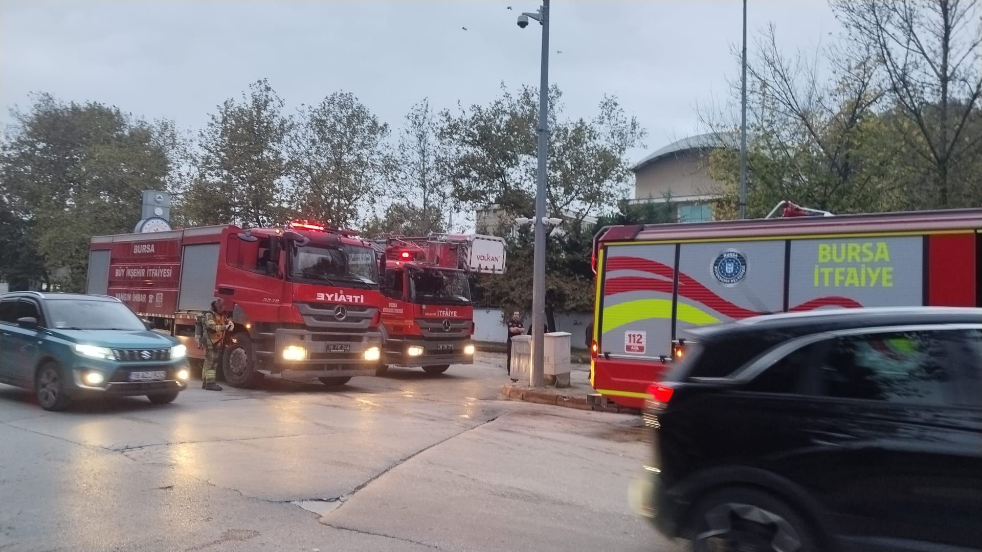 İnegöl Spor Lisesi’nde Yangın Paniği! Çok Sayıda İtfaiye Ekibi Sevk Edildiwhatsapp Image 2026 10 31 At 17.45.33