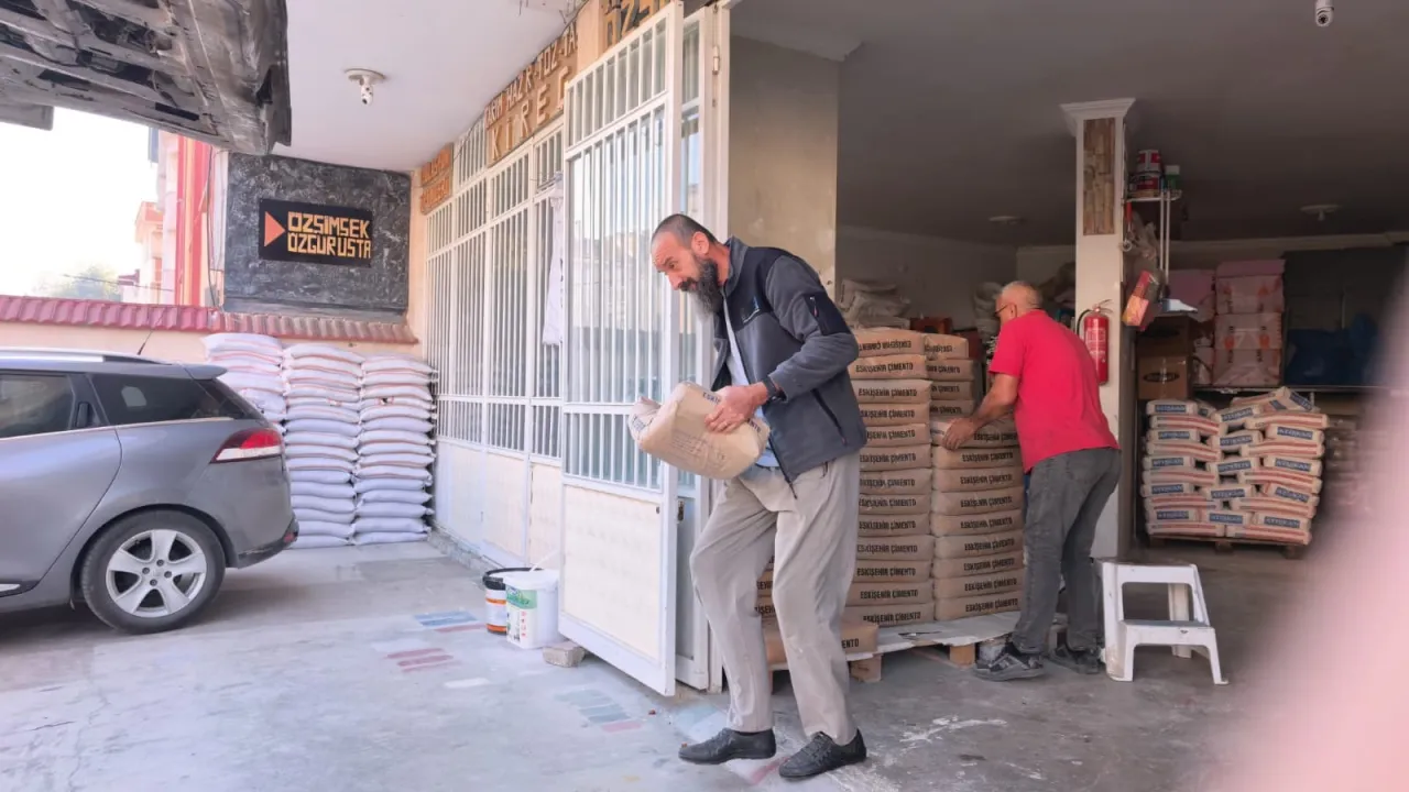 İnegöl’de 10 Ton Eriği Satamayınca Sosyal Medyaya Başvurdu (3)