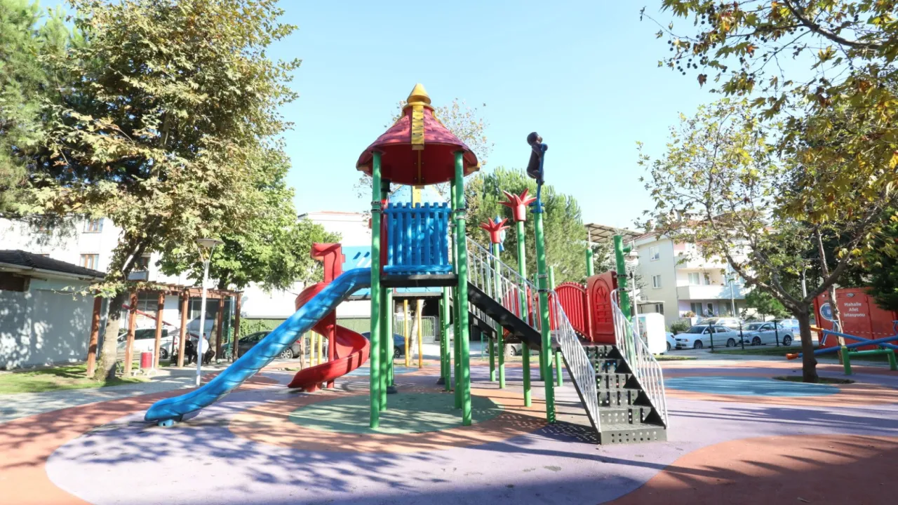 İnegöl'de 45 Park Kameralarla Izleniyor! Başkan Taban'dan Dikkat Çeken Uyarı (4)