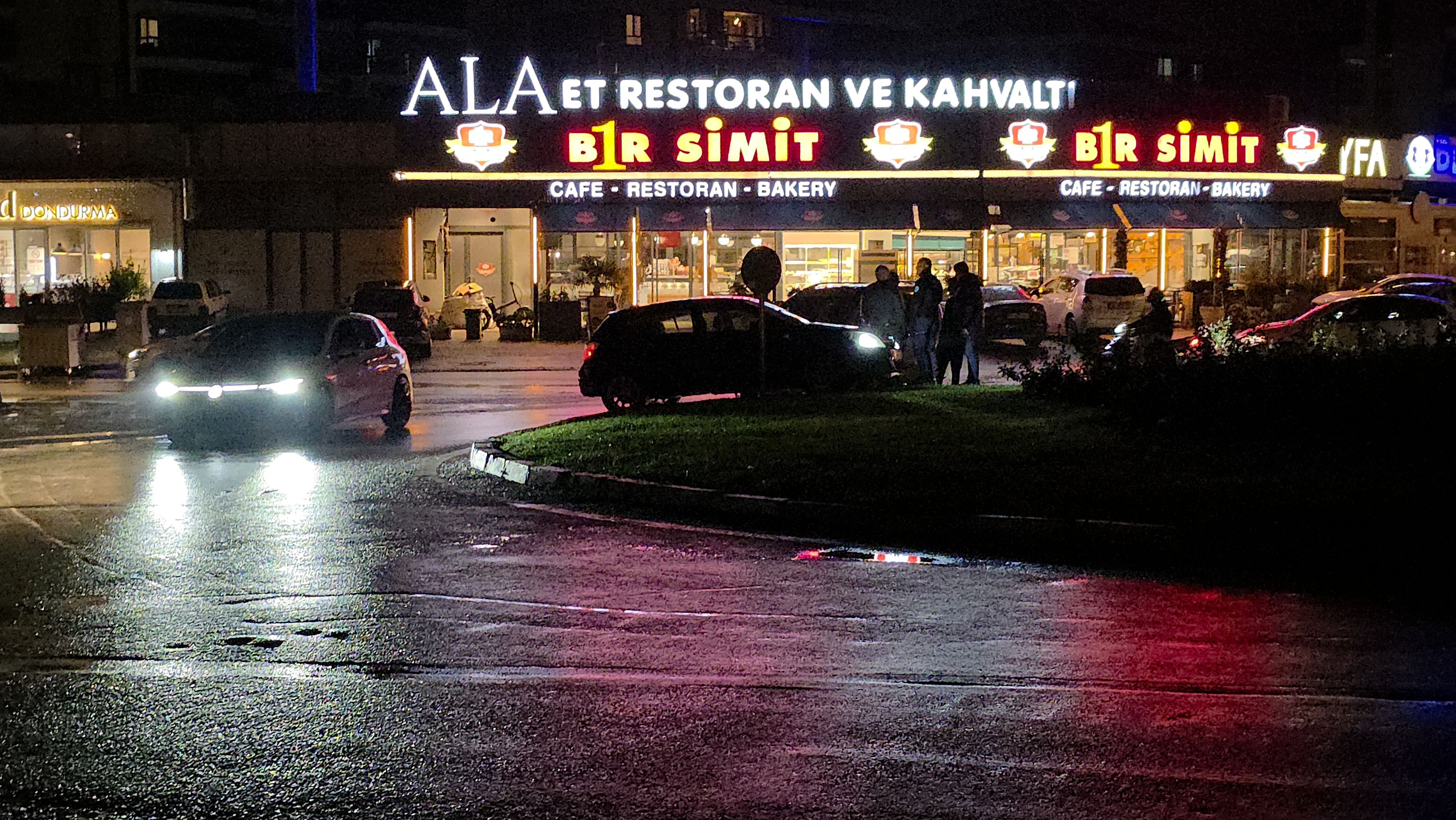 İnegöl’de İtfaiye Kavşağı’nda Maddi Hasarlı Kazawhatsapp Image 2026 10 29 At 20.38.50