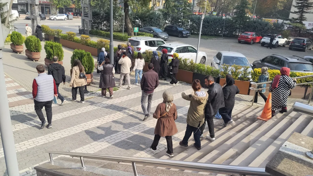 İnegöl'de Onlarca Kişi Adliyeye Koştu! (2)