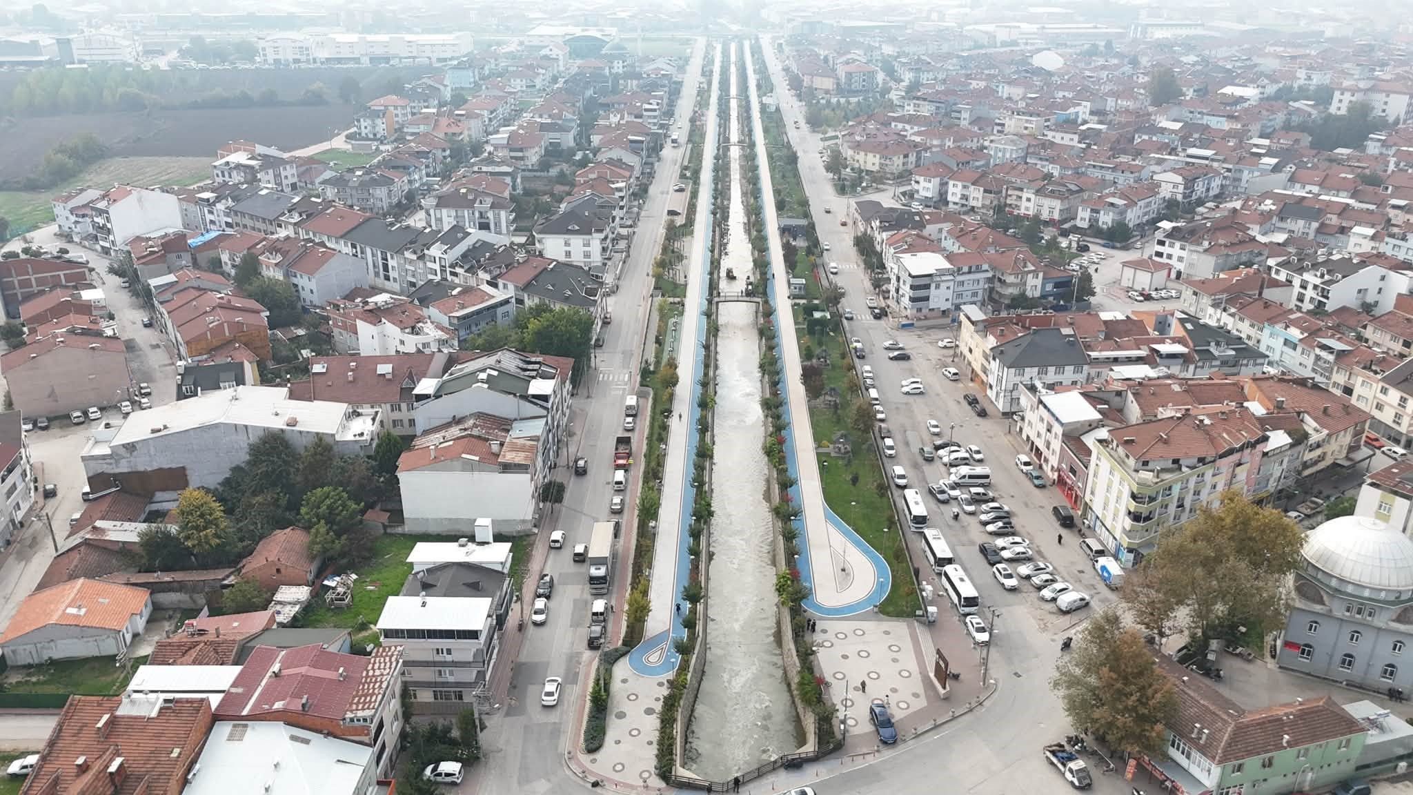 İnegöl'de Sel Ve Su Baskınlarına Karşı Kanal İnegöl'de Temizlik Başladıaw818858 05