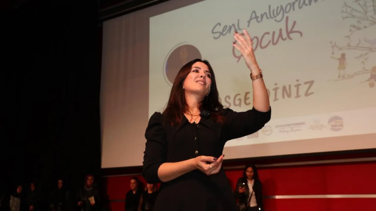 İnegöl'e Gelecek Dilek Cesur Kimdir, Nereli, Kaç Yaşında İşte Hayatı Ve Kitapları (1)