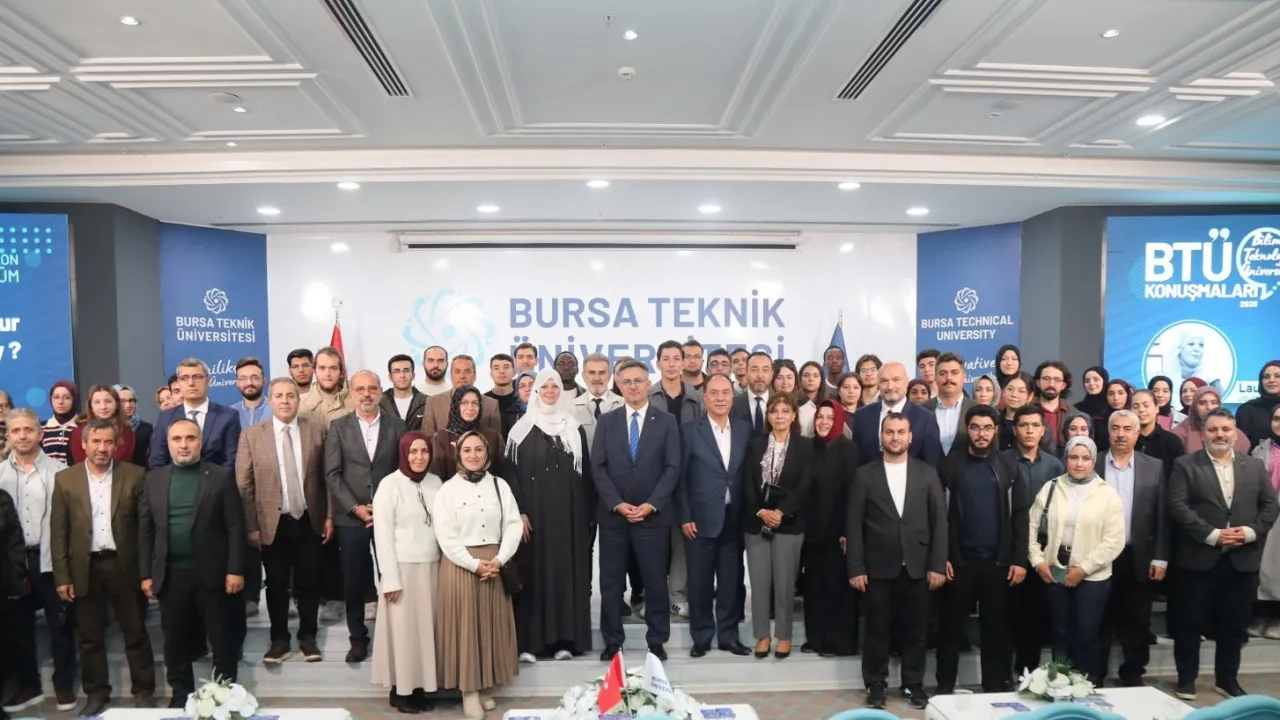 İngiliz Gazeteci Lauren Booth Btü'de Anlattı Gazze Deneyimi İslamiyet'e Yöneltti (3)