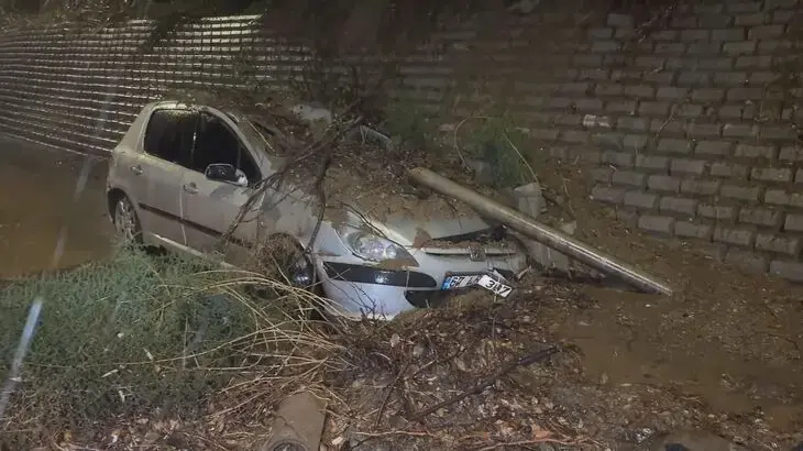 İstanbul’u Sağanak Vurdu: Valilik Acı Haberi Duyurdu: 1 Kişi Hayatını Kaybetti6Acfdac5Ea5Ea19Fcfcde1A4.Jpg