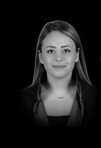 İzmir'de Polis Memuru, Avukat Nişanlısını Öldürüp Yaşamına Son Verdi