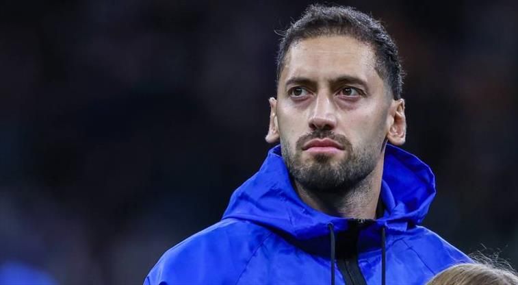 Juventus'a Hakan Çalhanoğlu Önerisi! Antonio Cabrini'den Transfer Çağrısıhakancalhanoglu(2)