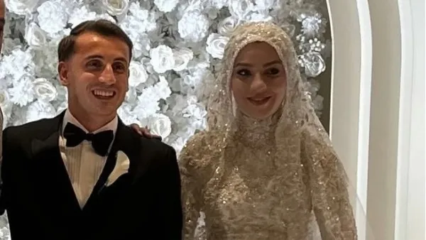 Kerem Aktürkoğlu Kimdir, Kaç Yaşında, Nereli? Evli Mi, Eşi Kim, Hangi Takımlarda Oynadı?0X0 Kerem Akturkoglunun Esi Ceren Azak Kimdir Kac Yasinda Nereli Unlu Futbolcu Dunya Evine Girdi 1748548080076