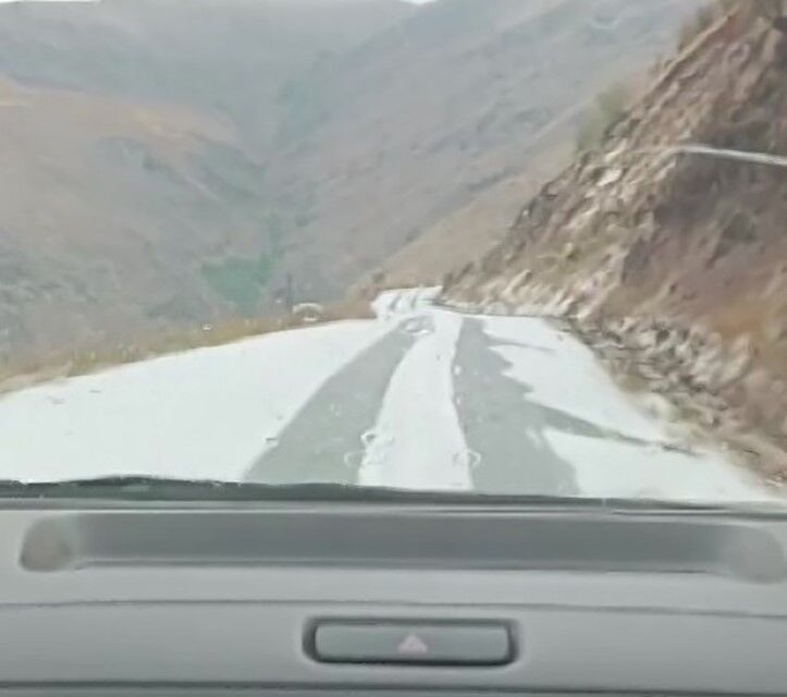 Malatya’da Dolu Yağışı Yolları Beyaza Bürüdü (2)
