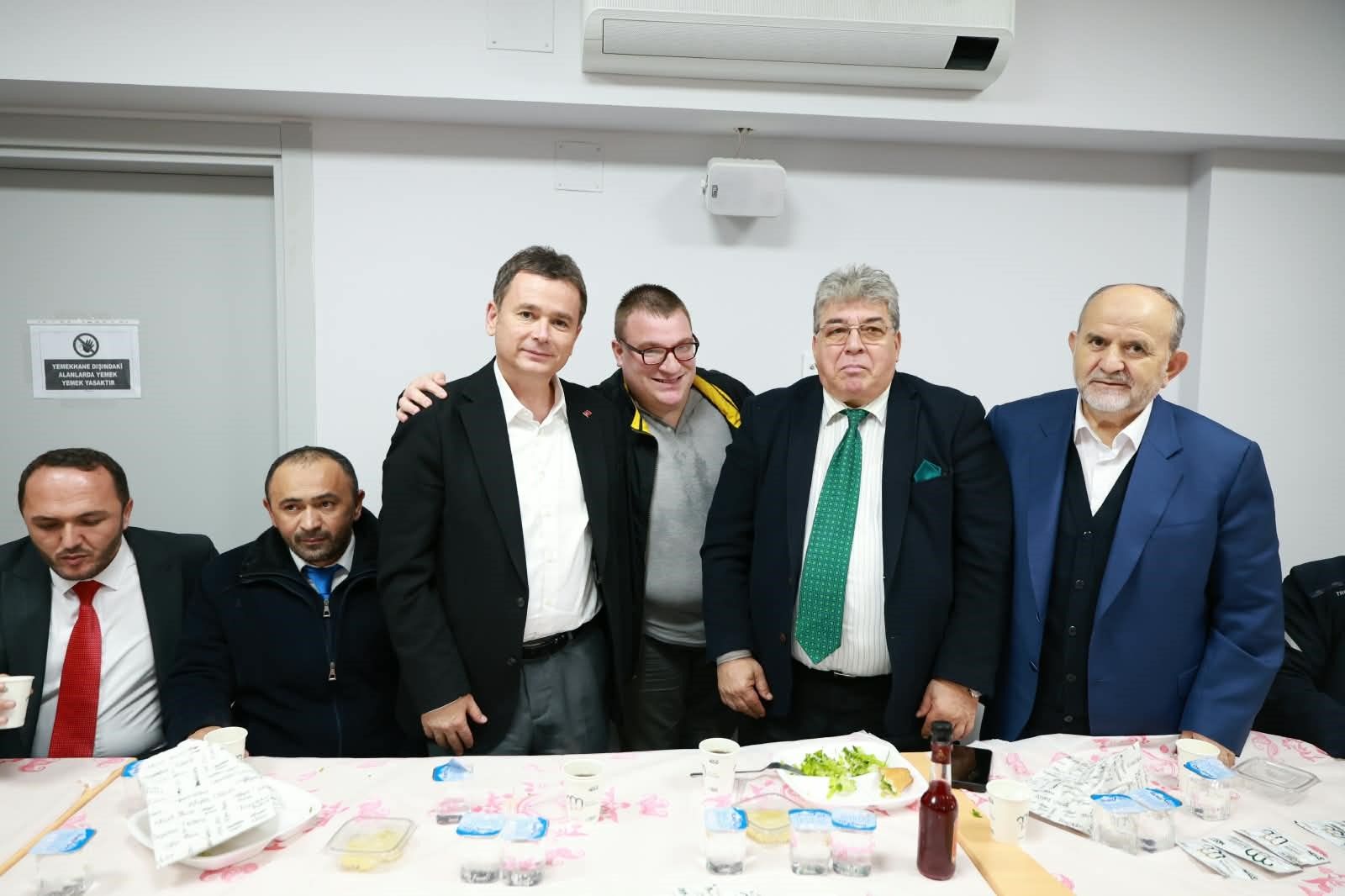 Osmangazi Belediye Başkanı Erkan Aydın Tuzpazarı'nda: İsmail Hakkı Bursevi Külliyesi'nde Açılış Yaklaşıyoraw811869 03