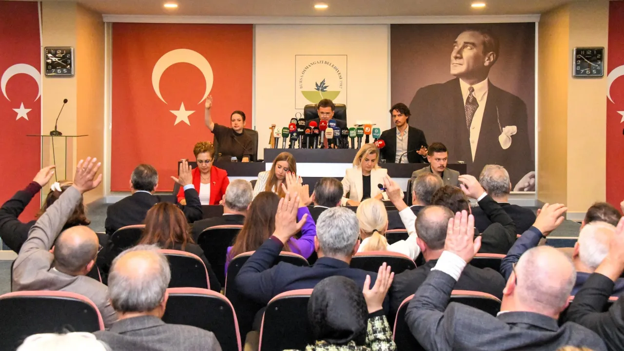 Osmangazi'de Aydınlatma Giderleri Krizi! Erkan Aydın Yüzde 10'Du, Yüzde 60'A Çıktı (1)
