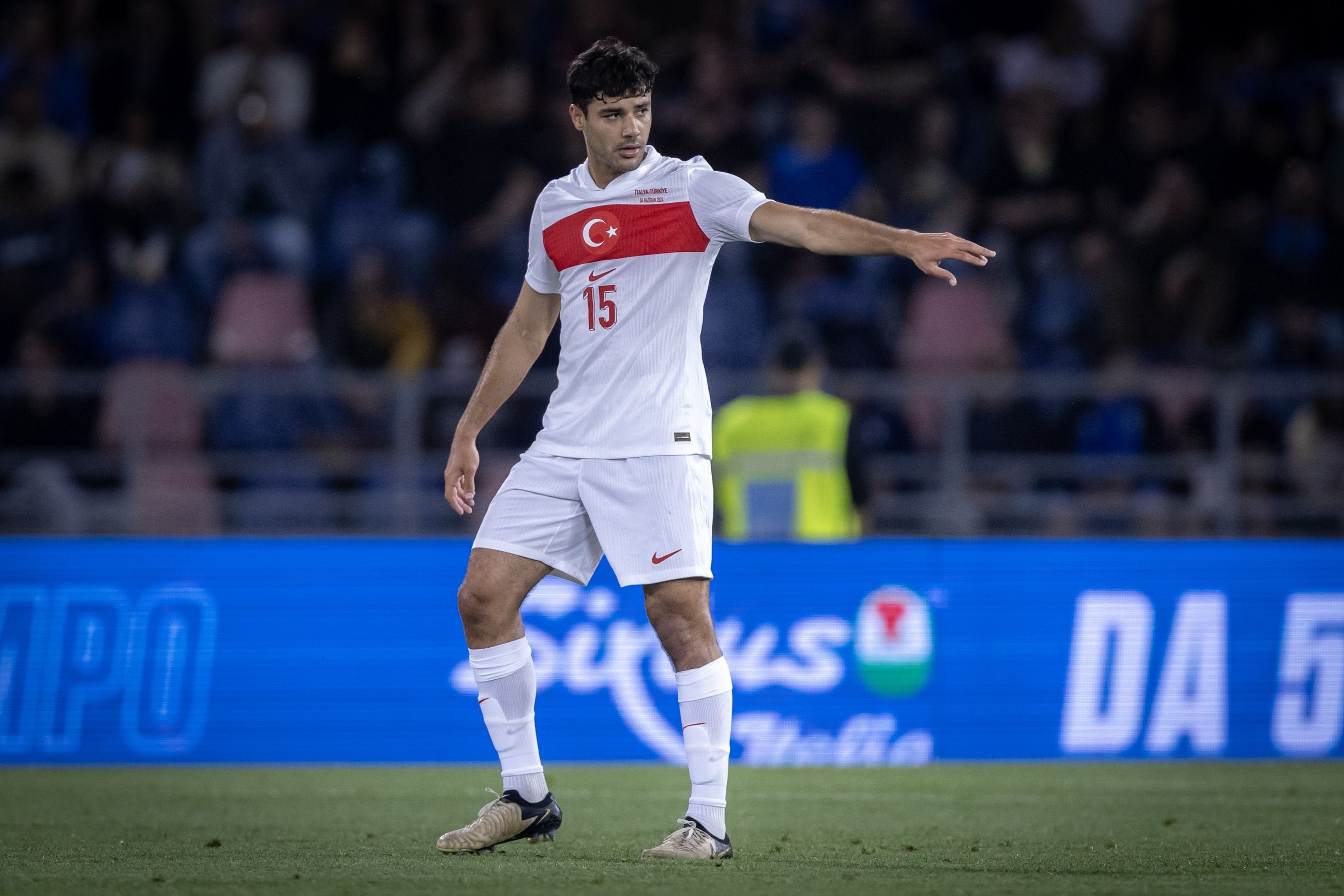 Ozan Kabak Ne Kadar Kazanıyor? Galatasaray'dan Avrupa'ya Uzanan Yolda Dönen Rakamlar Dudak Uçuklatıyor!C9003117683740F392F00E6Ba3Dbf12E