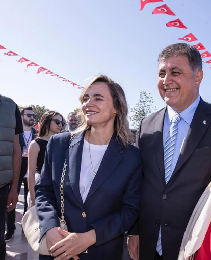 Oznur Tugay 1794407094.Png