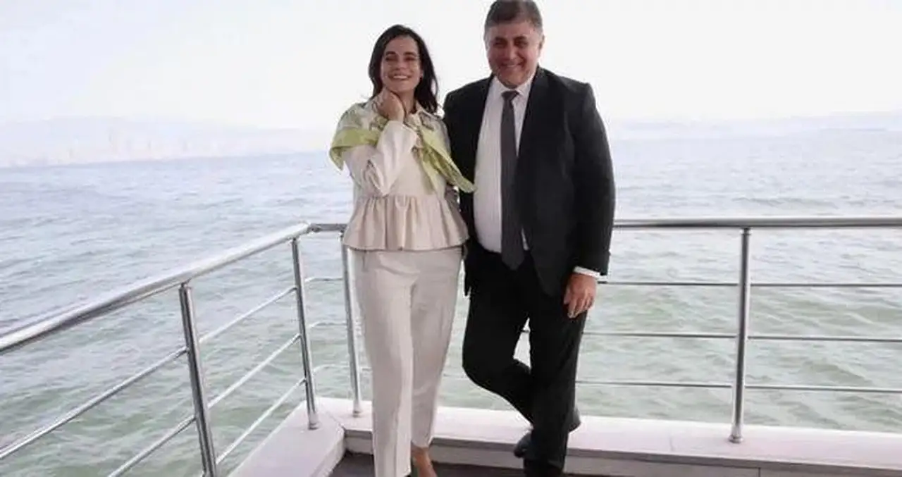 Oznur Tugay Kimdir 1791384071 Z Q9Lc O.jpg