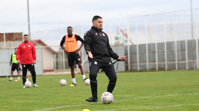 Sivasspor'un Yeni Teknik Direktörü Belli Oldu! Çağdaş Çavuş Ile Anlaşma Sağlandı