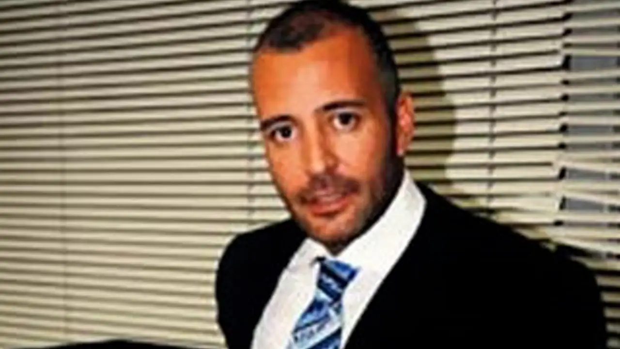 Tuncer Öztarhan Kimdir, Ne Iş Yapıyo ? Tuncer Öztarhan'ın Eşi Kimdir? Tuncer Öztarhan'ın Kardeşleri Kimler?Tuncer Oztarhan Kimdir Tuncer 1790867337 Dzqlgv.png