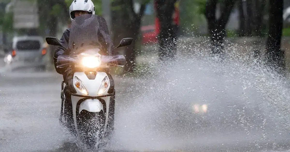 Valilik Saat Verdi İstanbul'da Motosikletlerin Trafiğe Çıkışı Yasaklandı! (2)