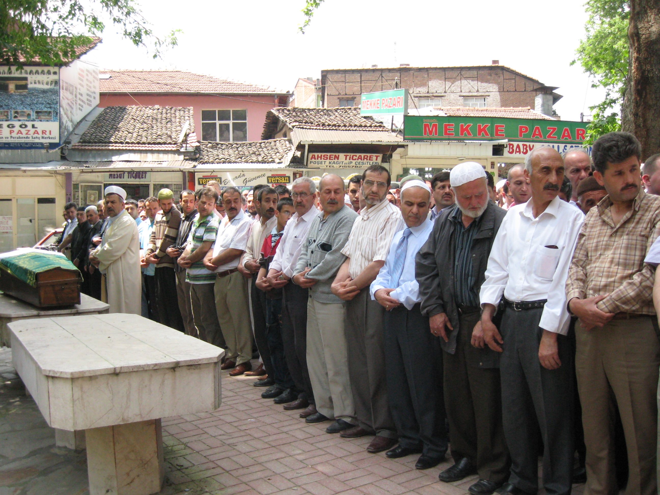 Vefat Edenler Cenaze Bilgileri Ölüm Haberleri Mezarlık Bilgileri Kabir Bilgileri Defin Gencgazete (54) 26 Eki̇m 2026 Pazartesi̇