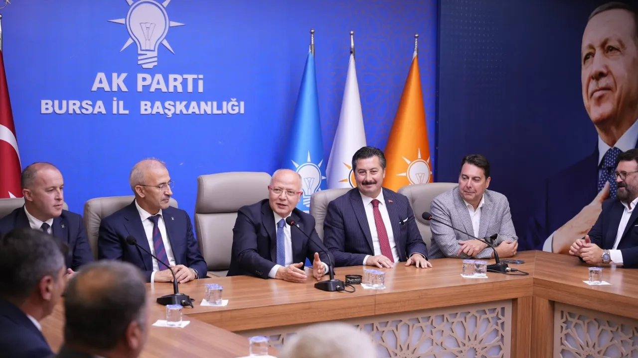 Yenişehir’de Iki Belediye Meclis Üyesi Ak Parti’ye Katıldı (2)