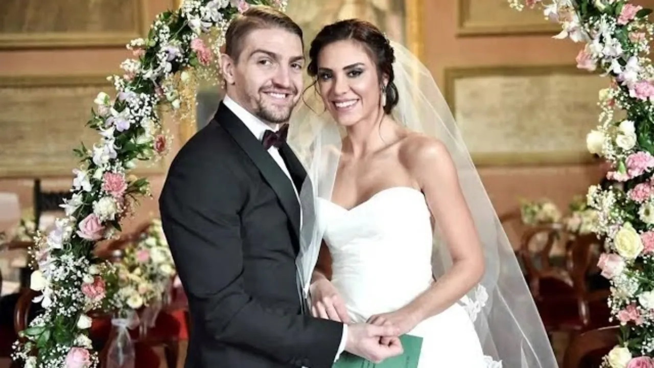 Yeraltı Derya Kimdir Şükran Ovalı Kaç Yaşında, Eşi Kim (2)