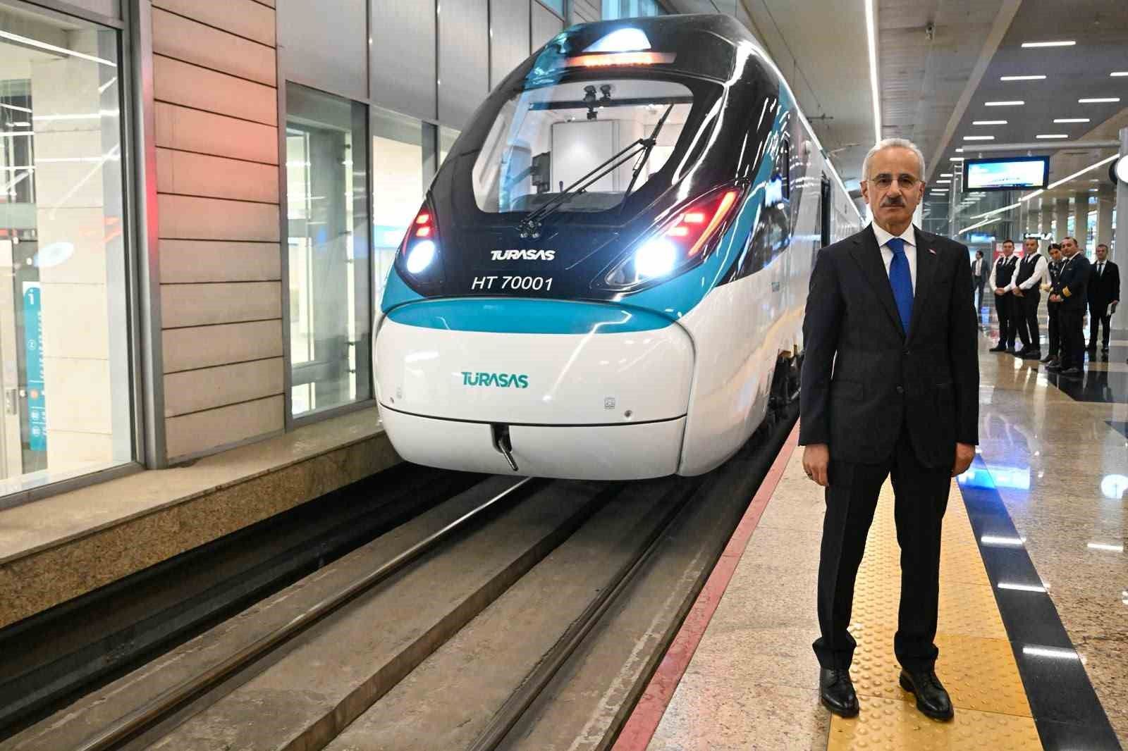 Yerli Ve Milli Hızlı Tren 250 Kilometre Hıza Ulaştı! İlk Seferler Için Tarih Açıklandı20261029Aw821005 4