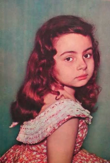Zeynep Değirmencioğlu Kimdir, Kaç Yaşında, Nereli? Ayşecik Hangi Filmlerde Oynadı?Images