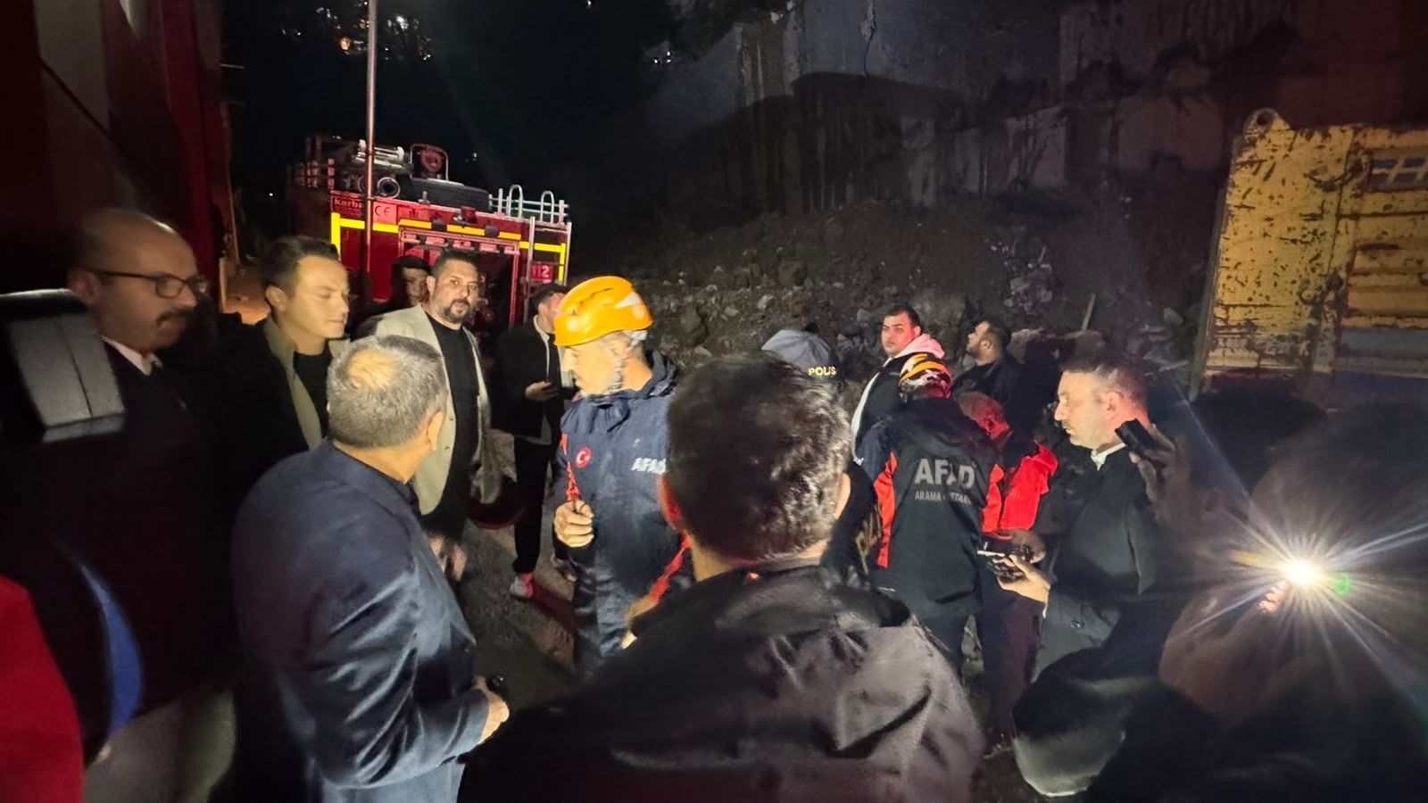 Zonguldak'ta 2 Katlı Bina Çöktü! Aw815481 01