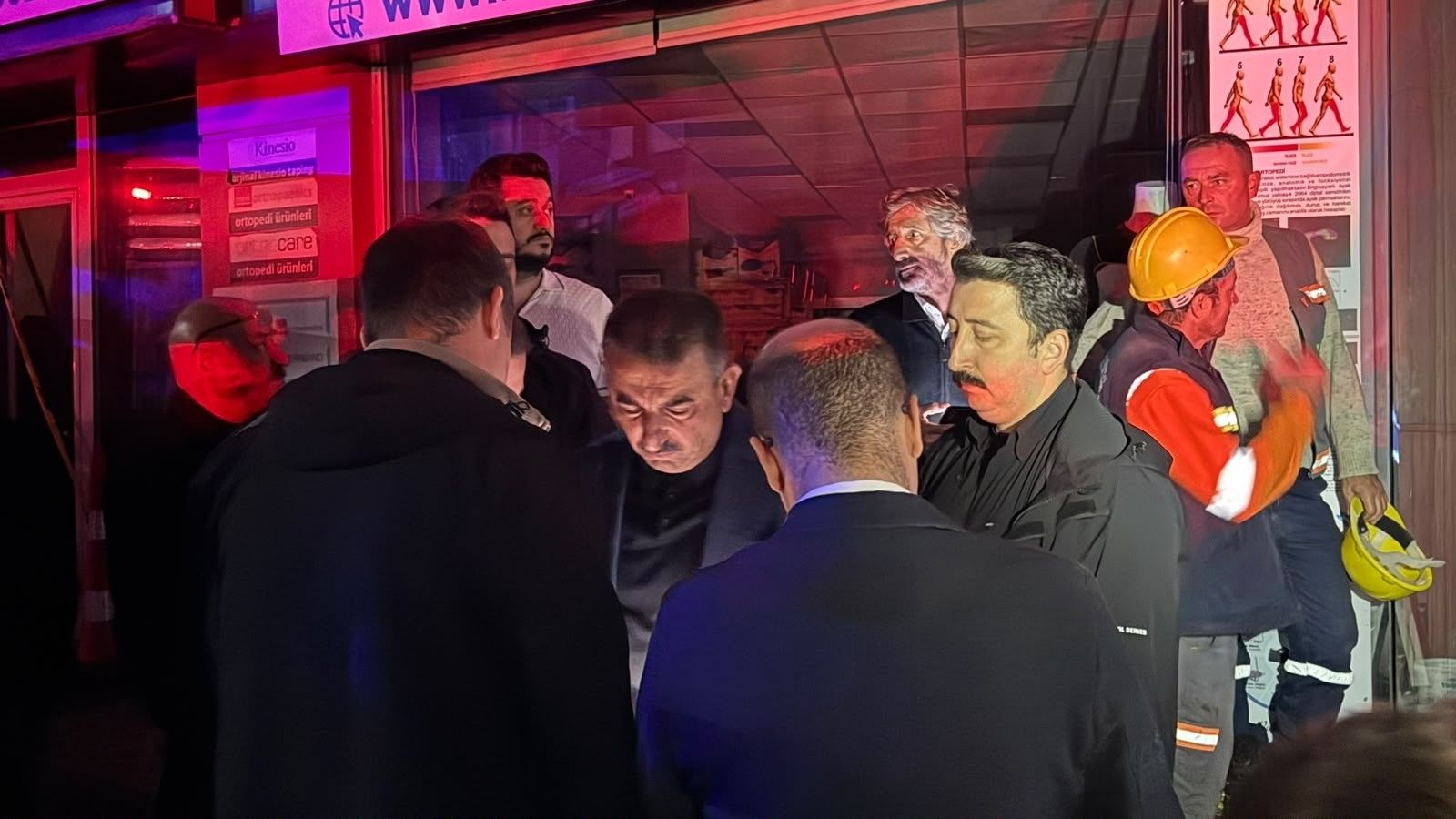 Zonguldak'ta 2 Katlı Bina Çöktü! Aw815481 02