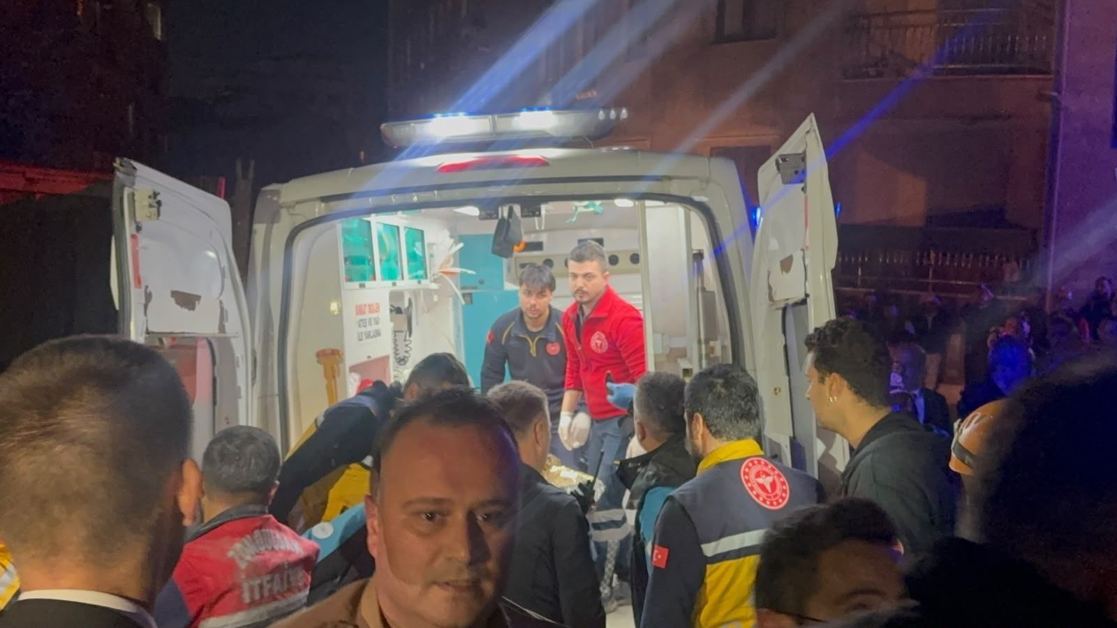 Zonguldak'ta 2 Katlı Bina Çöktü! Aw815481 04